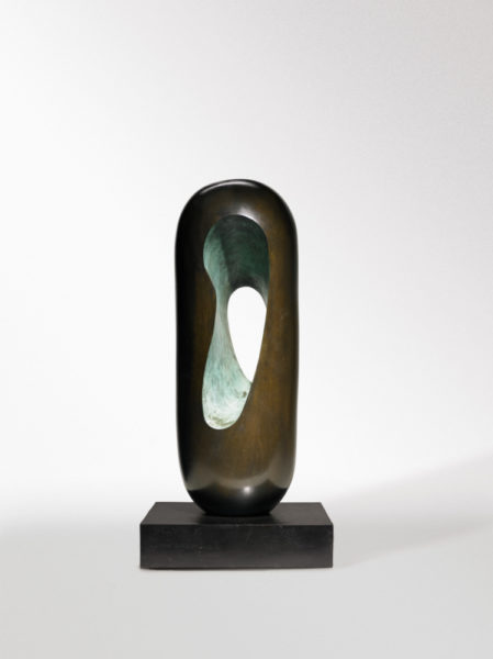 Dame Barbara Hepworth - Makutu.